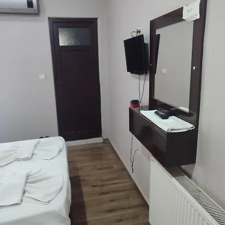 Anatolia Hotel *